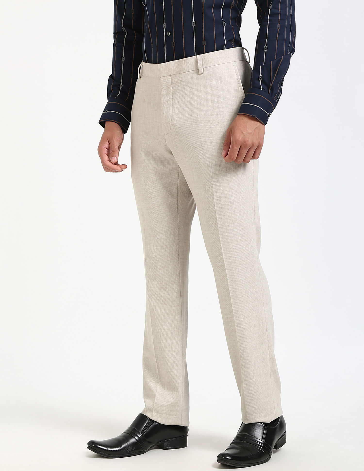 Tommy Hilfiger Regular-Fit Self-Design Mid-Rise Trouser