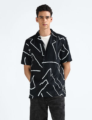 Flying Machine Cuban Collar Printed Holiday Shirt