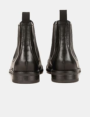 Buy Cole Haan Men Black Buckland Cap Toe Leather Chelsea