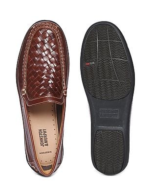 Buy Johnston & Murphy Men Woven Leather Loafers - NNNOW.com display picture 2