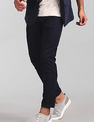 modern khakis in slim fit with gapflex