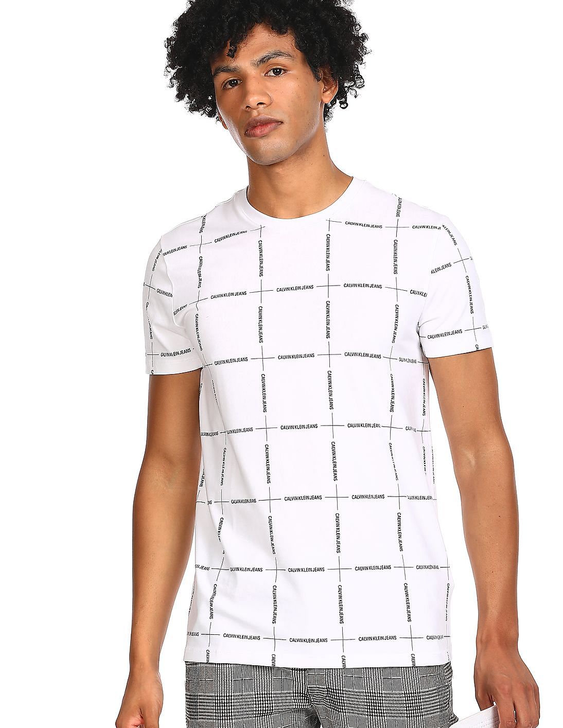 Buy Calvin Klein Men White Regular Fit Grid Logo Print T-Shirt - NNNOW.com