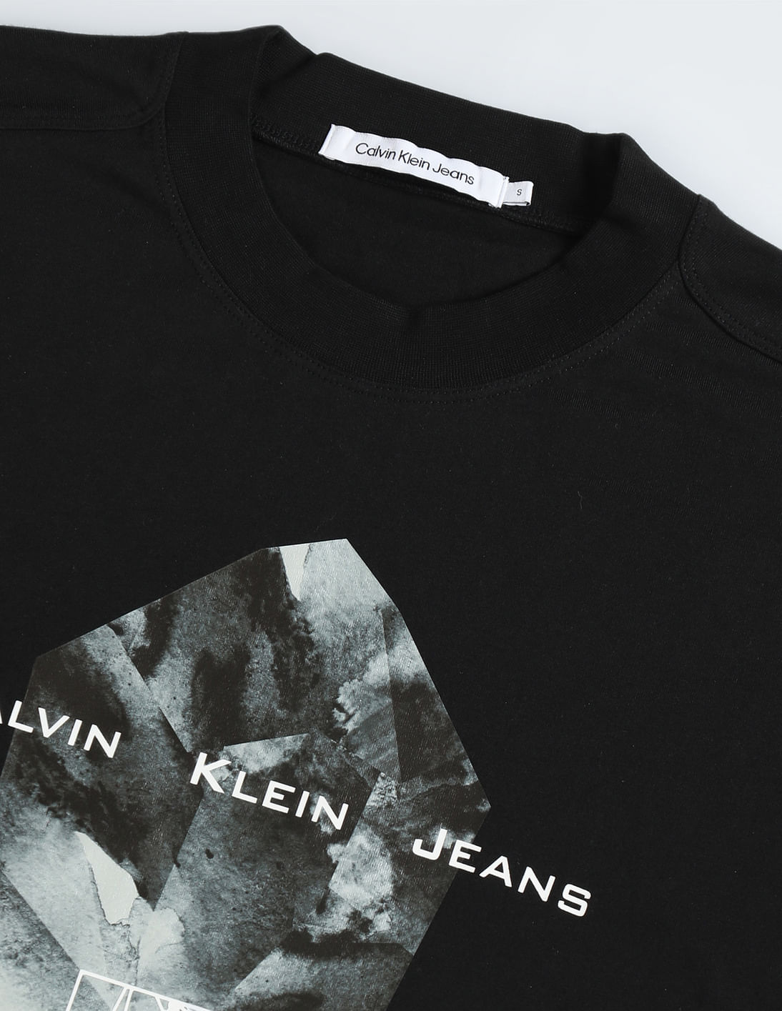 Buy Calvin Klein Crew Neck Diamond Graphic T-Shirt - NNNOW.com