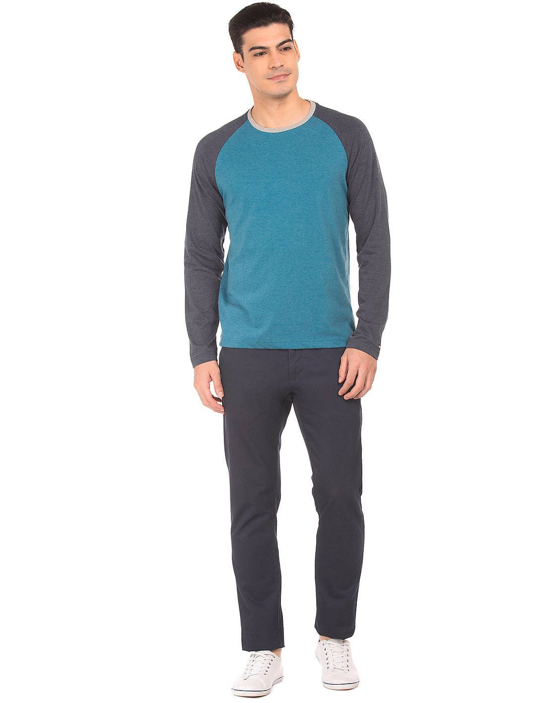Buy Arrow Sports Raglan Sleeve Colour Block T-shirt - NNNOW.com