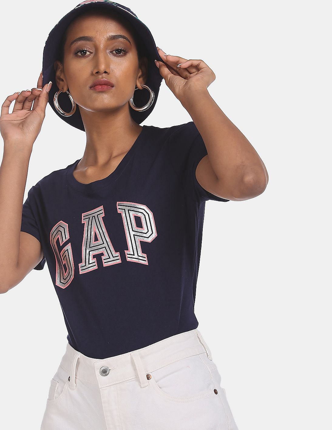 Buy GAP Women Blue Metallic Logo Short Sleeve Crew Neck T-Shirt - NNNOW.com