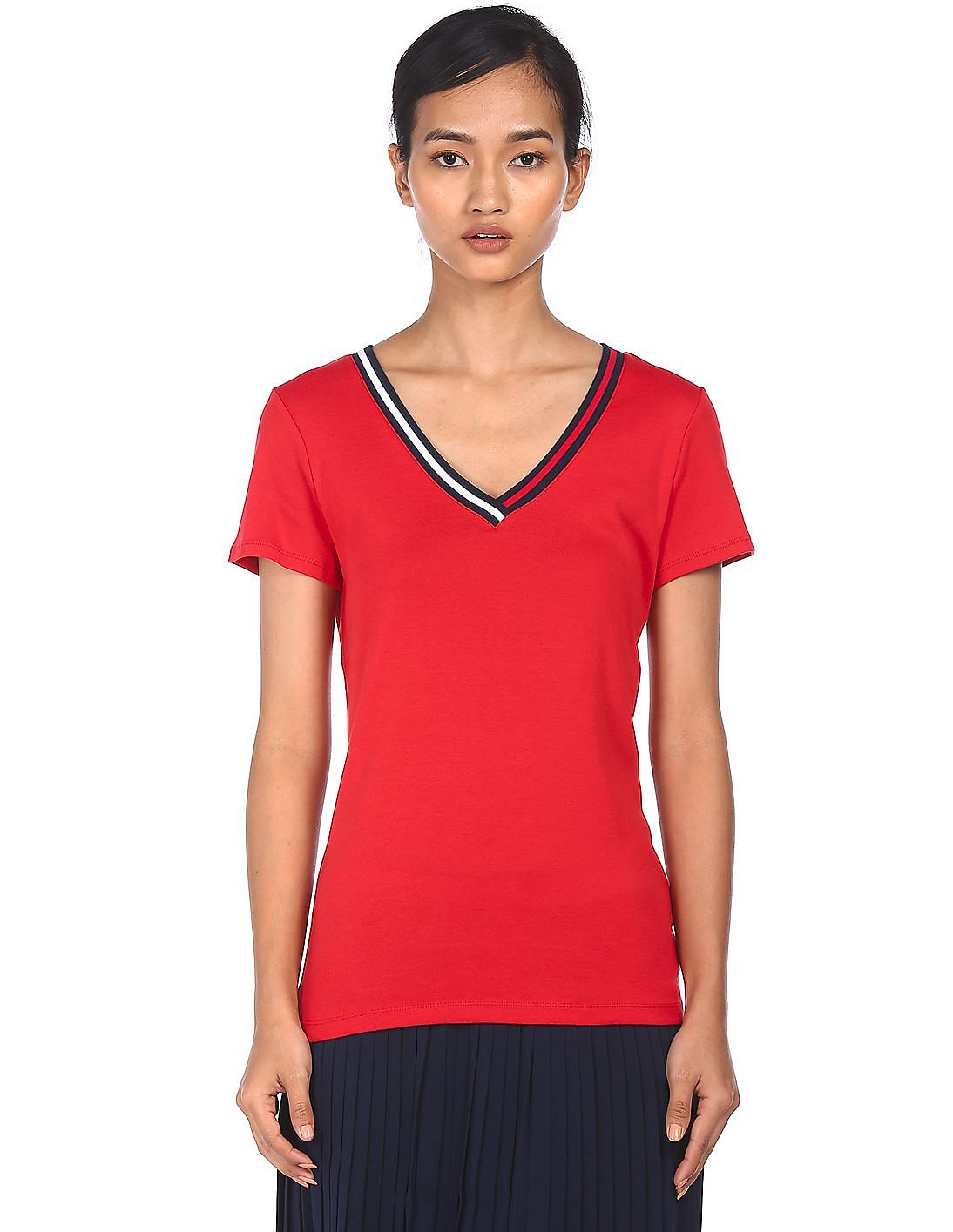 women's red v neck t shirt